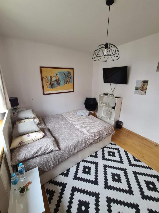 Apartament Francuska Pokoje Rooms Варшава Экстерьер фото